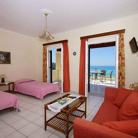 Natalia Apartment B With Panoramic Sea Views Of Agios Gordios Bay Dış mekan fotoğraf