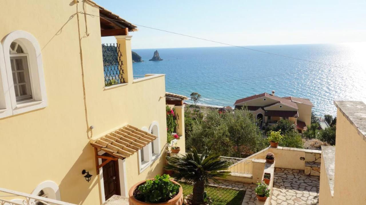Natalia Apartment B With Panoramic Sea Views Of Agios Gordios Bay Dış mekan fotoğraf