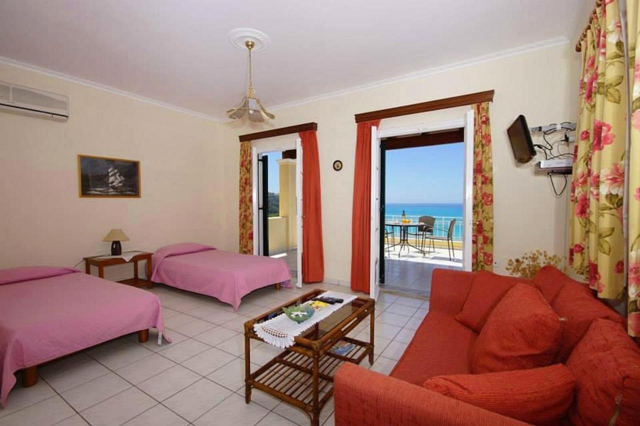Natalia Apartment B With Panoramic Sea Views Of Agios Gordios Bay Dış mekan fotoğraf