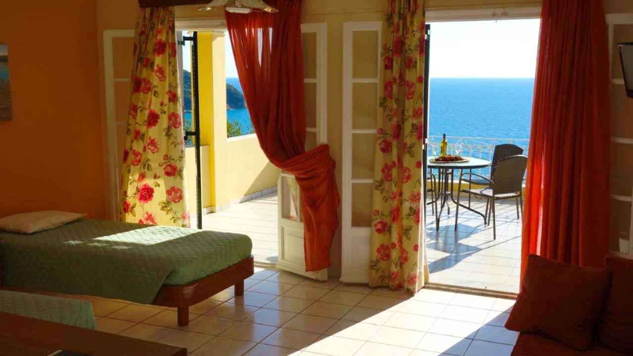 Natalia Apartment B With Panoramic Sea Views Of Agios Gordios Bay Dış mekan fotoğraf