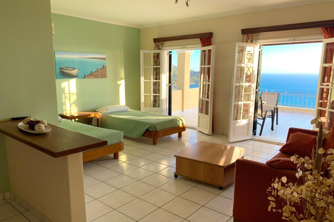 Natalia Apartment B With Panoramic Sea Views Of Agios Gordios Bay Dış mekan fotoğraf