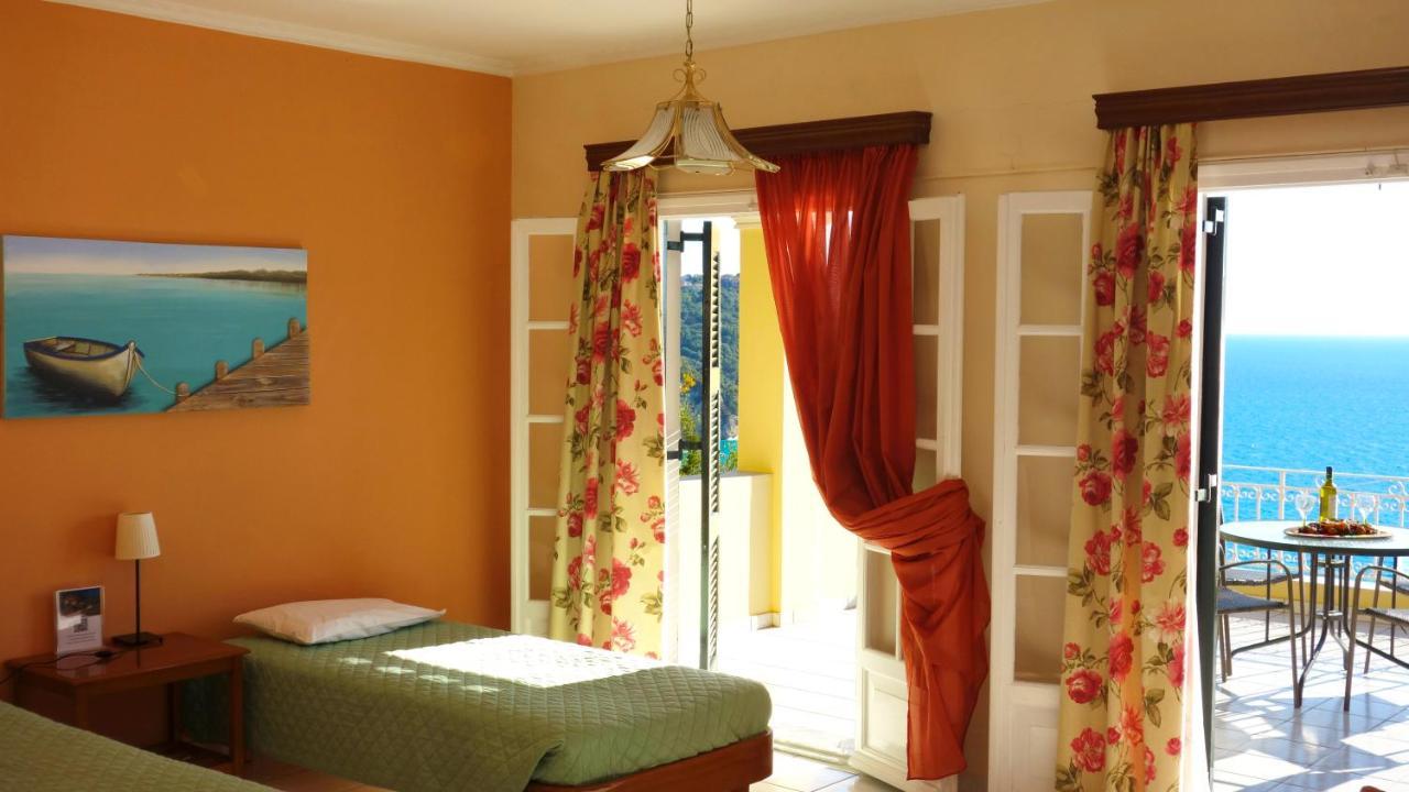Natalia Apartment B With Panoramic Sea Views Of Agios Gordios Bay Dış mekan fotoğraf